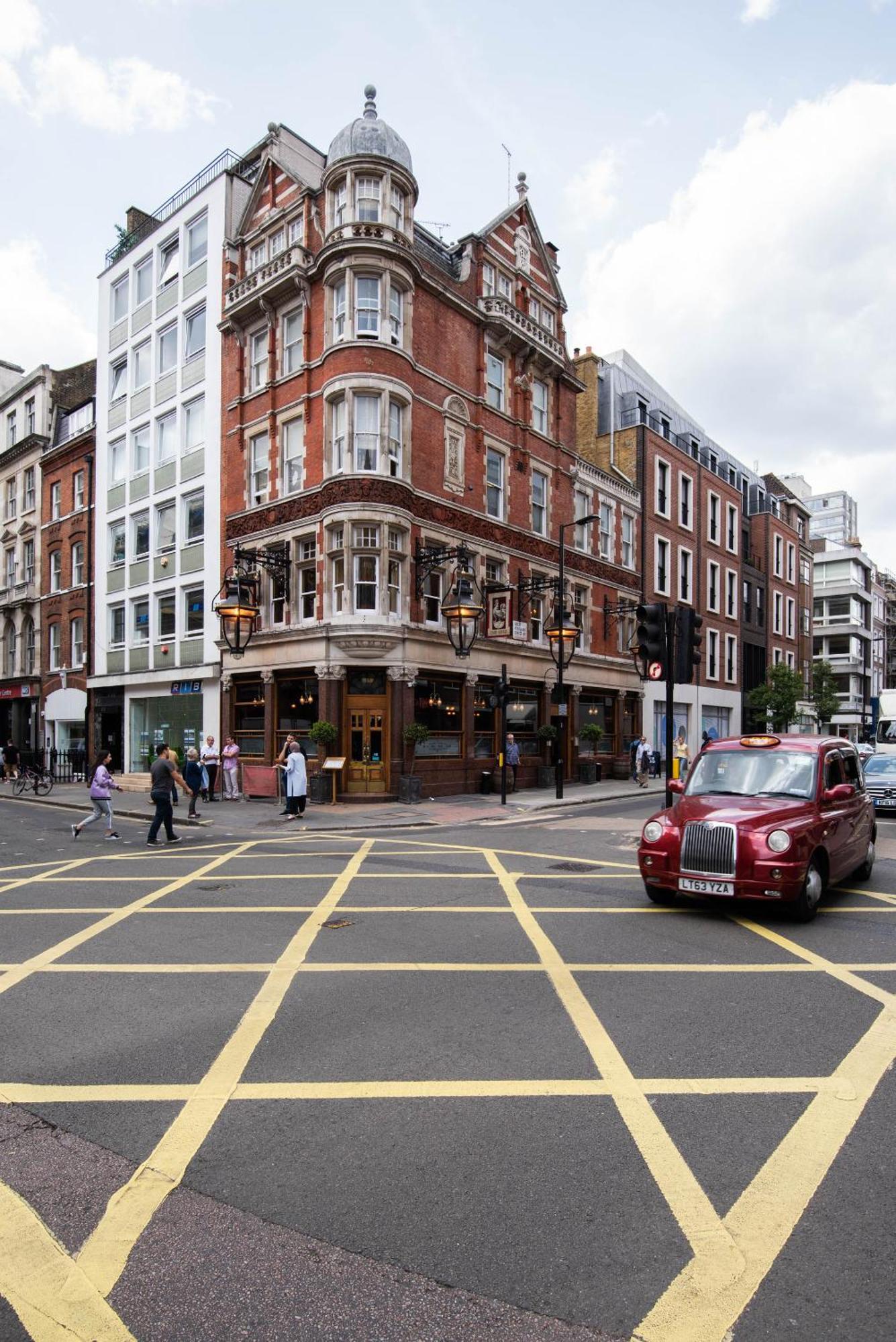 Апарт отель Sonder Oxford Circus Лондон Экстерьер фото